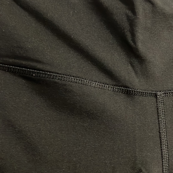 ZELLA reflective leggings 7/8 length - NEVER WORN - Picture 3 of 5